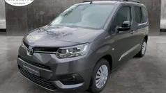 Grau Gebraucht 2023 Toyota Proace City Van | 33.990 € (Etwas zu teuer)