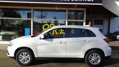 Perlmuttweiß Gebraucht 2020 Mitsubishi ASX Active SUV | 15.500 € (Fairer Preis)