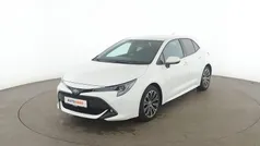 Weiß Gebraucht 2021 Toyota Corolla Team Limousine | 17.160 € (Fairer Preis)