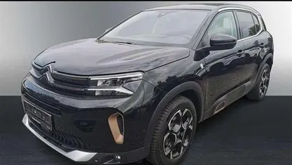 Lackierung schwarz perla nera/ Gebraucht 2023 Citroën C5 Aircross PureTech SUV | 23.890 € (Fairer Preis)