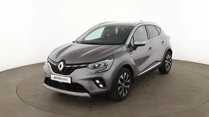 Gebraucht Renault Captur Techno 140 PS (102 kW) 2023 Grau SUV