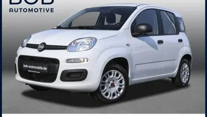 Gebraucht Fiat Panda 69 PS (50 kW) 2019 Gelato weiß Kleinwagen