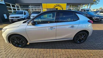 Aluminium grau (metallic) Gebraucht 2024 Opel Corsa Kleinwagen | 19.490 € (Fairer Preis)
