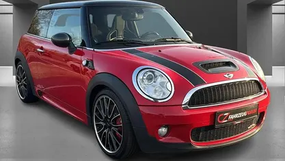 Rot Gebraucht 2009 Mini John Cooper Works Coupé Coupé | 13.900 €
