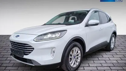 Weiß Gebraucht 2021 Ford Kuga Titanium SUV | 18.990 € (Superpreis)