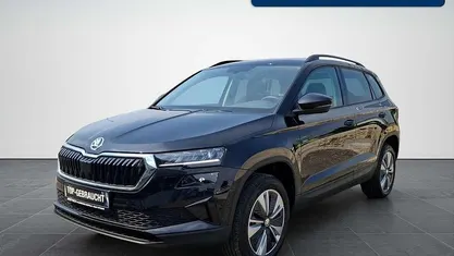 Schwarzmagic perleffekt metallic Gebraucht 2024 Skoda Karoq Selection SUV | 30.680 € (Fairer Preis)