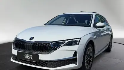 Nuevo Skoda Octavia Tour 150 CV (110 kW) 2026 Blanco Familiar