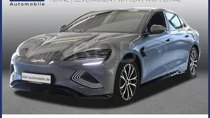 Blau Neu 2025 BYD Seal Comfort Limousine | 34.880 €