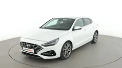 Weiß Gebraucht 2020 Hyundai i30 Prime Limousine | 20.690 € (Fairer Preis)