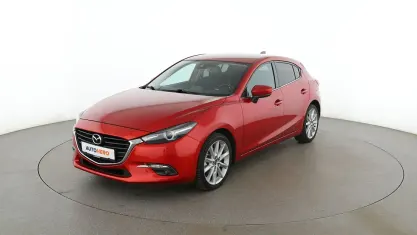 Używany Mazda 3 Exclusive-Line 120 KM (88 kW) 2017 Czerwony Sedan/Limuzyna