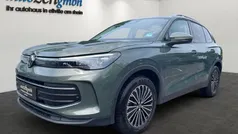 Green metallic Gebraucht 2024 VW Tiguan Life SUV | 36.450 € (Fairer Preis)