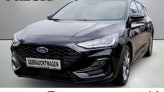 Schwarz Gebraucht 2024 Ford Focus ST-Line Limousine | 22.850 € (Fairer Preis)
