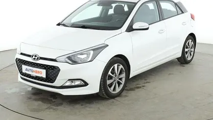 Weiß Gebraucht 2016 Hyundai i20 YES! Kleinwagen | 9.360 € (Fairer Preis)