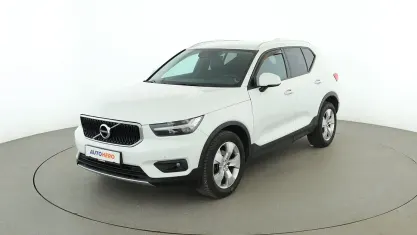 Gebraucht Volvo XC40 Momentum 163 PS (119 kW) 2019 Weiß SUV