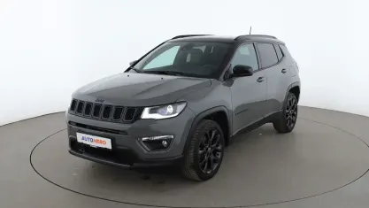 Gebraucht Jeep Compass 60 PS (44 kW) 2021 Grau SUV