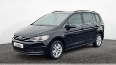 Gebraucht 2021 VW Touran Comfortline Van / Kleinbus | 22.234 € (Fairer Preis)