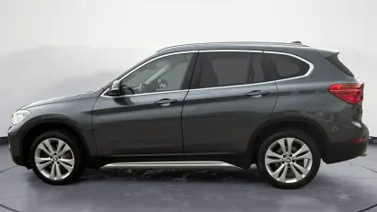 Gebraucht BMW X1 xLine 192 PS (141 kW) 2019 Grau SUV
