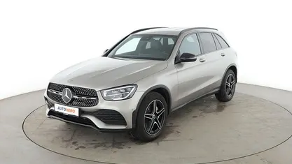 Grau Gebraucht 2019 Mercedes GLC200 AMG line SUV | 33.990 € (Fairer Preis)