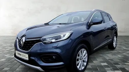 Grau Gebraucht 2021 Renault Kadjar LIMITED Deluxe SUV | 18.600 € (Fairer Preis)