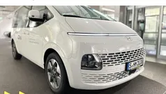 Creamy white (weiß) Gebraucht 2024 Hyundai Staria Van | 45.990 €