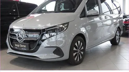 Gebraucht Mercedes EQV300 150 kW (204 PS) 2024 Van / Kleinbus