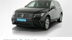 Deep black perleffekt Gebraucht 2022 VW Tiguan Allspace Life SUV | 29.643 € (Superpreis)