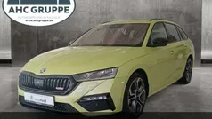Hellgruen Gebraucht 2024 Skoda Octavia RS Kombi | 39.950 € (Guter Preis)