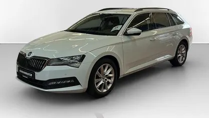 Gebraucht 2023 Skoda Superb Ambition Kombi | 32.990 € (Fairer Preis)