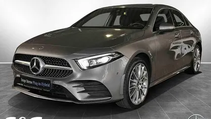 Gebraucht Mercedes A250 AMG 160 PS (117 kW) 2022 Metalliclack mountaingrau Limousine