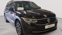 Deep black perleffekt Gebraucht 2022 VW Tiguan Life SUV | 26.790 € (Superpreis)