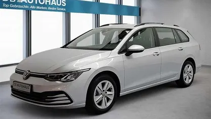 Silber Gebraucht 2024 VW Golf VIII Life Kombi | 19.880 € (Superpreis)