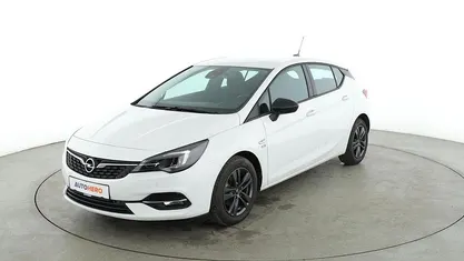 Weiß Gebraucht 2020 Opel Astra Limousine | 12.370 € (Fairer Preis)