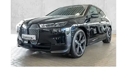 Gebraucht BMW iX 239 kW (326 PS) 2023 Saphirschwarz SUV