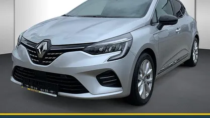 Grau Gebraucht 2022 Renault Clio V Intens Limousine | 22.390 € (Teuer)