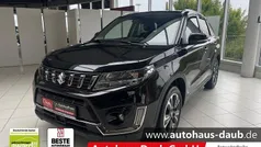 Schwarz Gebraucht 2021 Suzuki Vitara Comfort+ SUV | 22.120 € (Fairer Preis)