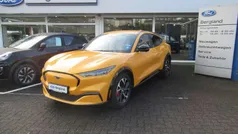 Cyber orange metallic Gebraucht 2022 Ford Mustang Mach-E SUV | 31.980 € (Superpreis)