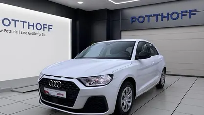 Weiß Gebraucht 2021 Audi A1 Sportback Design Kleinwagen | 15.450 € (Fairer Preis)
