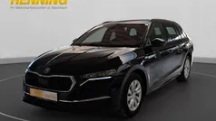 Schwarz Gebraucht 2024 Skoda Octavia Ambition Kombi | 31.294 € (Fairer Preis)