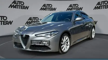Usata Alfa Romeo Giulia Super 147 CV (108 kW) 2020 Grigio Berlina