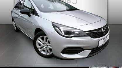 Używany Opel Astra Edition 122 KM (89 kW) 2021 Srebrny Kombi