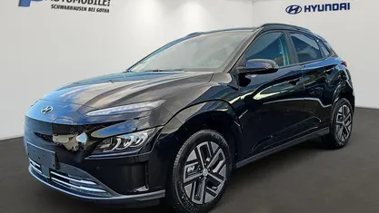 Gebraucht Hyundai Kona Advantage 100 kW (136 PS) 2023 Schwarz SUV