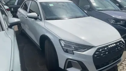 Neu Audi A3 204 PS (150 kW) 2026 Gletscherweiß metallic SUV