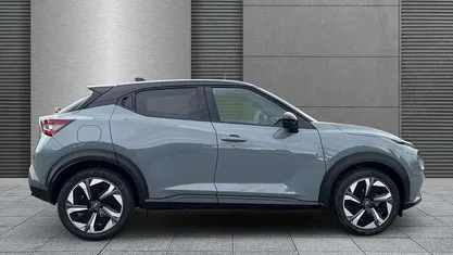 Ceramicgrau schwarz Neu 2025 Nissan Juke 360º SUV | 22.790 € (Fairer Preis)