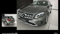 Grau Gebraucht 2019 Mercedes GLA220 Urban SUV | 27.900 € (Fairer Preis)