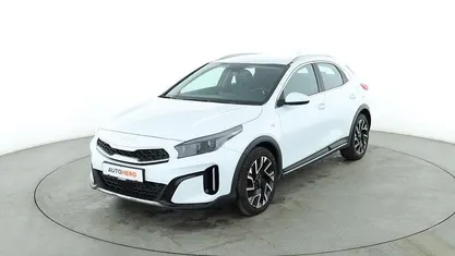 Weiß Gebraucht 2022 Kia XCeed Vision SUV | 21.750 € (Fairer Preis)