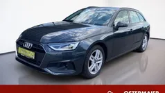 Grau Gebraucht 2023 Audi A4 Kombi | 34.990 € (Fairer Preis)