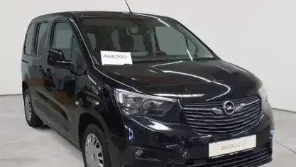 Gebraucht Opel Combo Life Elegance 131 PS (96 kW) 2023 Karbon schwarz metallic Van / Kleinbus