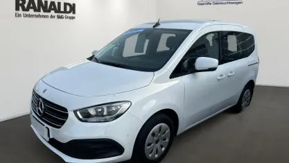 Gebraucht Mercedes T180 131 PS (96 kW) 2024 Weiss Van / Kleinbus