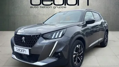Gebraucht Peugeot 2008 GT 131 PS (96 kW) 2022 Metfa platinium grau SUV