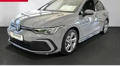 Grau Gebraucht 2024 VW Golf VIII R-line | 28.880 € (Fairer Preis)